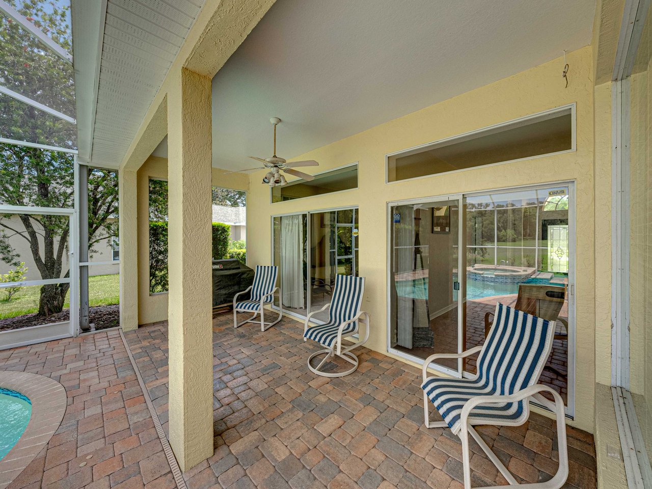 12427 FOREST HIGHLANDS DR