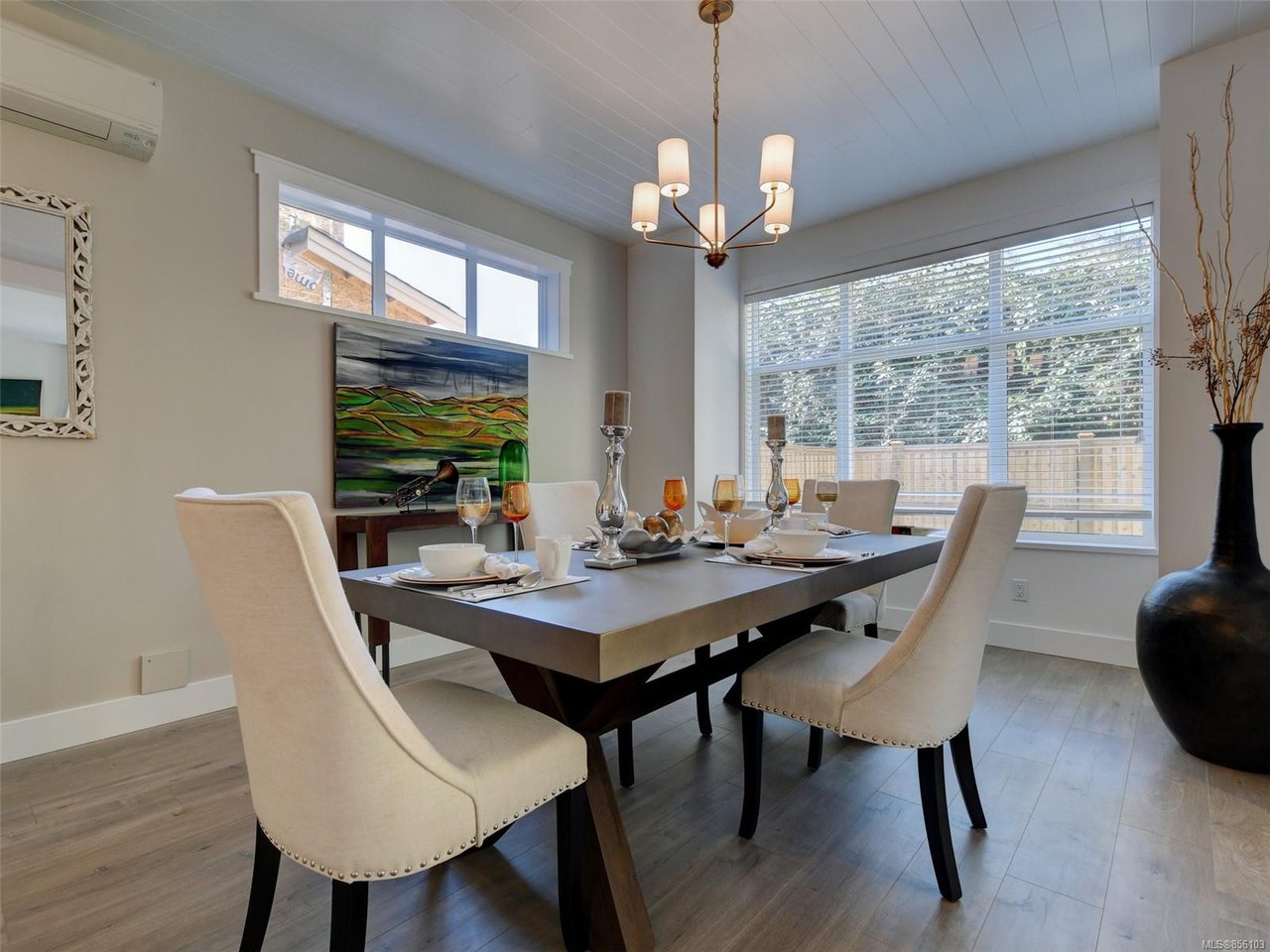 307 Seafield Rd