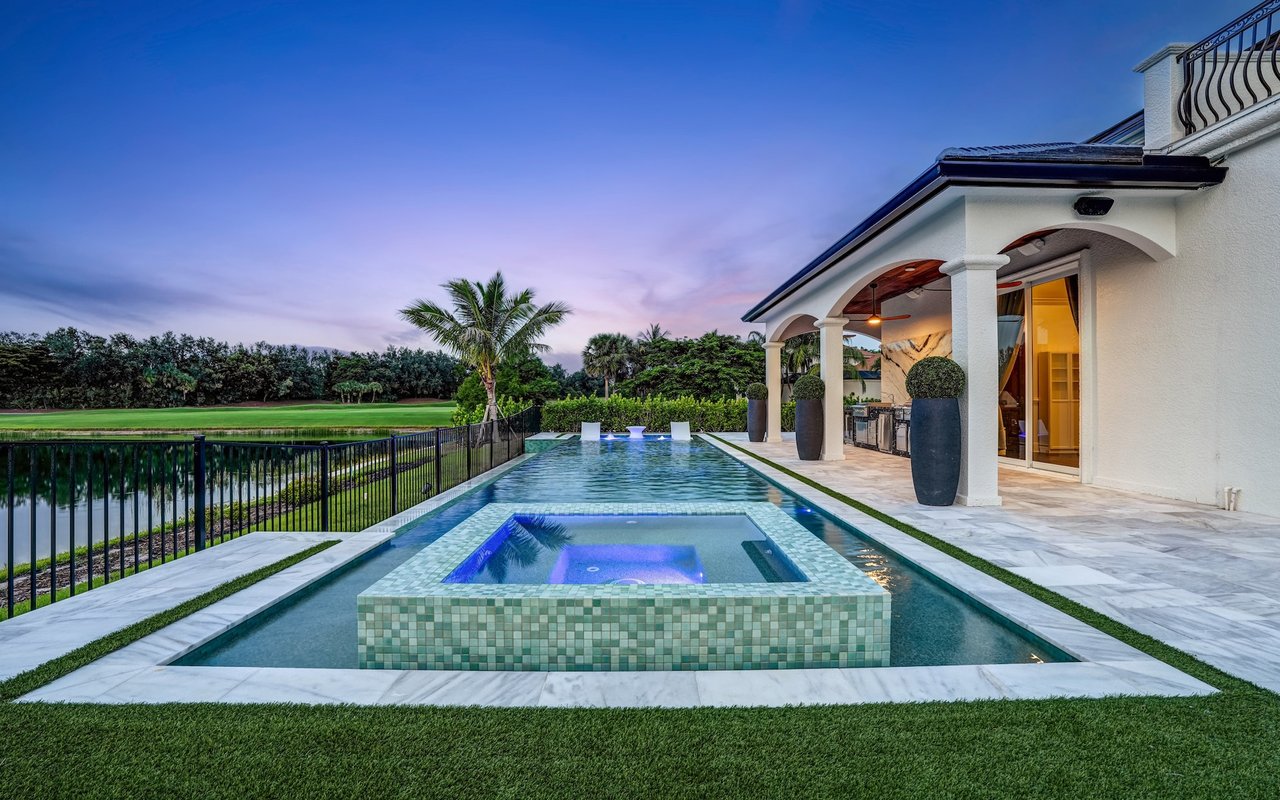 12450 Vittoria Way