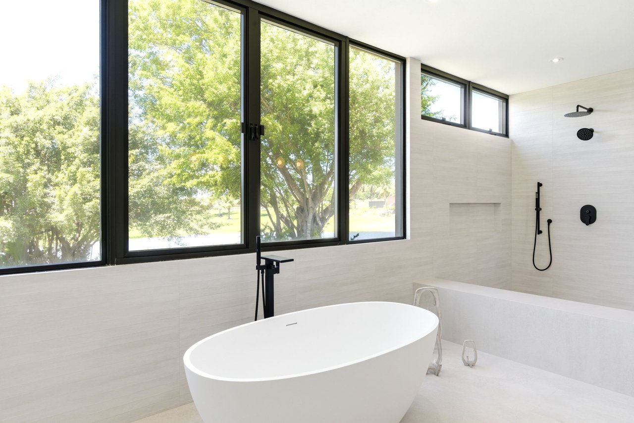 11 GOLF VIEW DRIVE #11