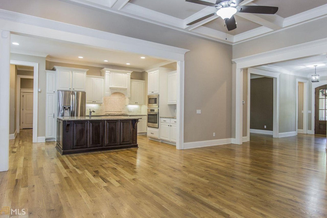 1070 Big Water Cir