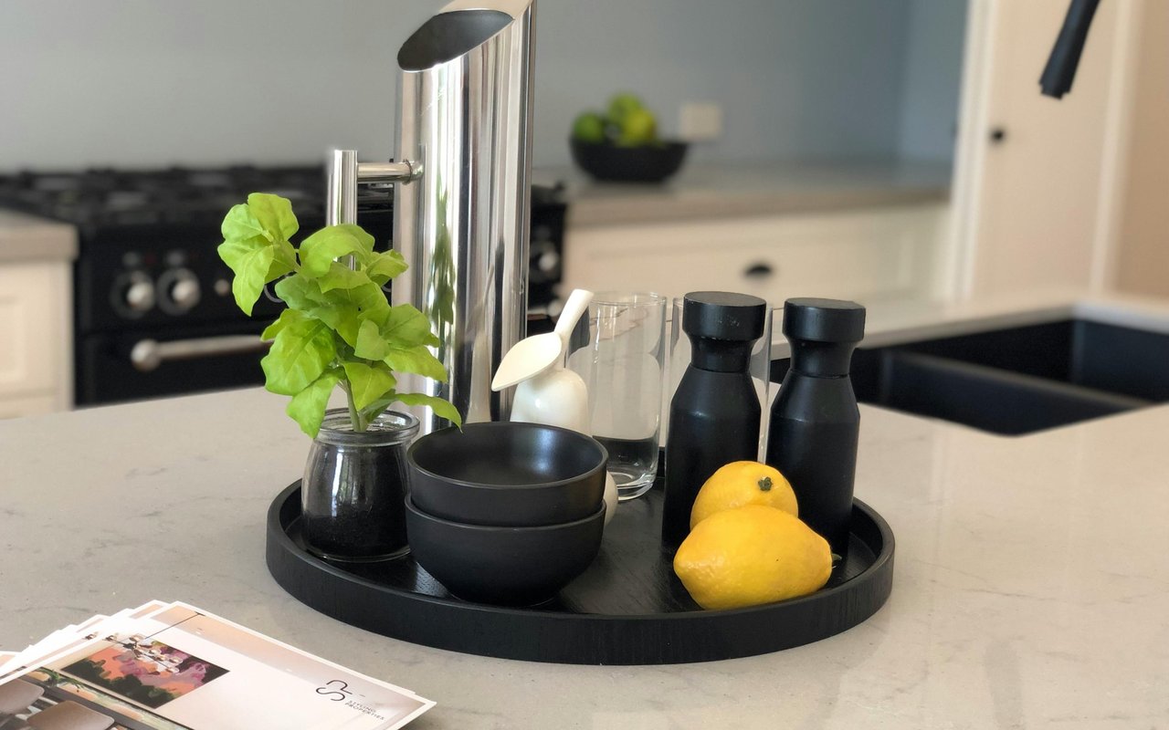 5 Ways to Breathe Life Into a White Kitchen