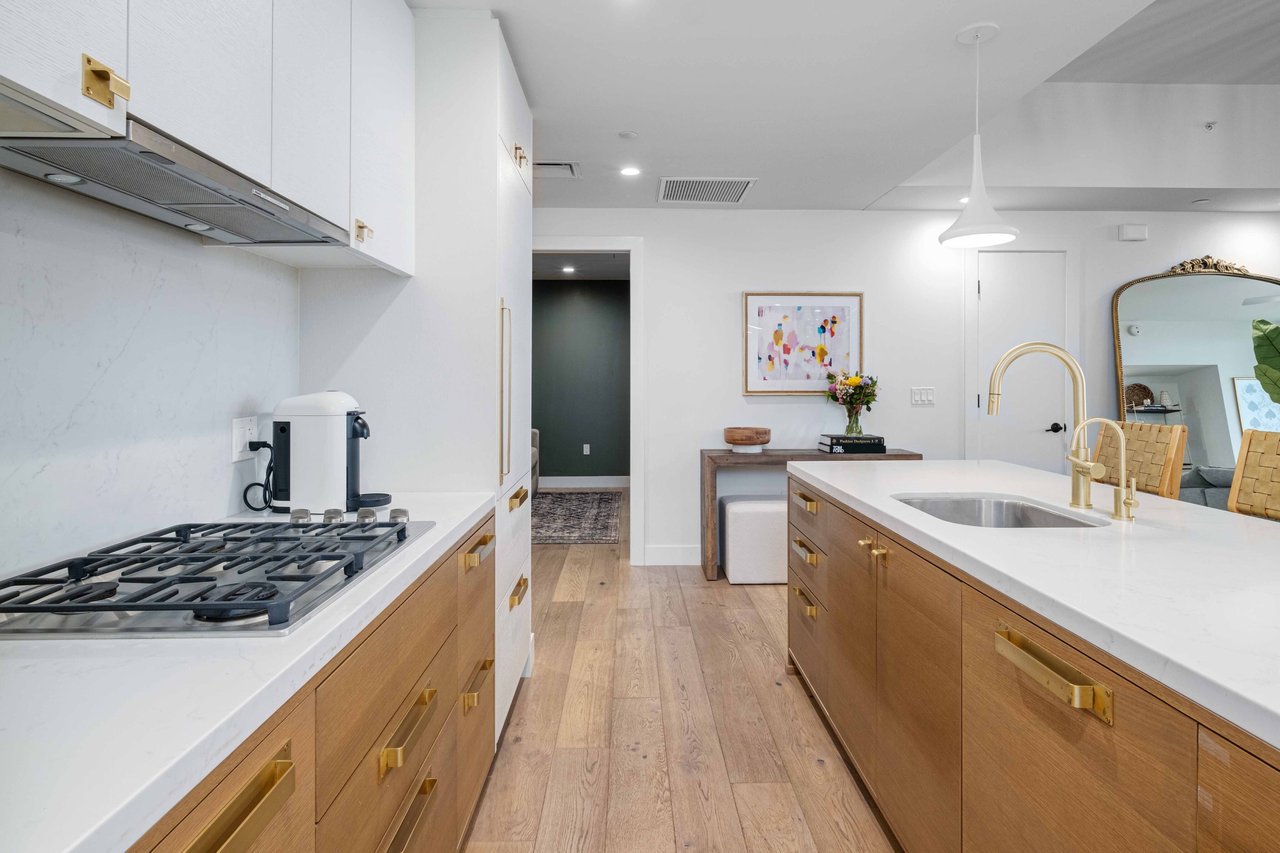 70 Rainey Street #1706
