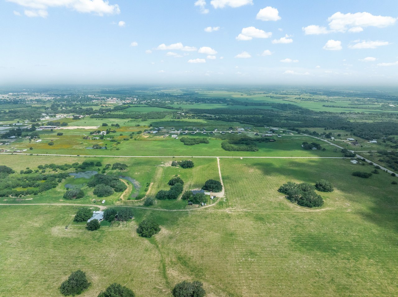 LA VERNIA RANCHES