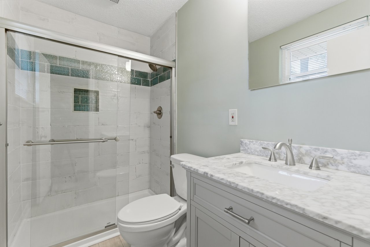 Updated 4BR Near Bridge Street
