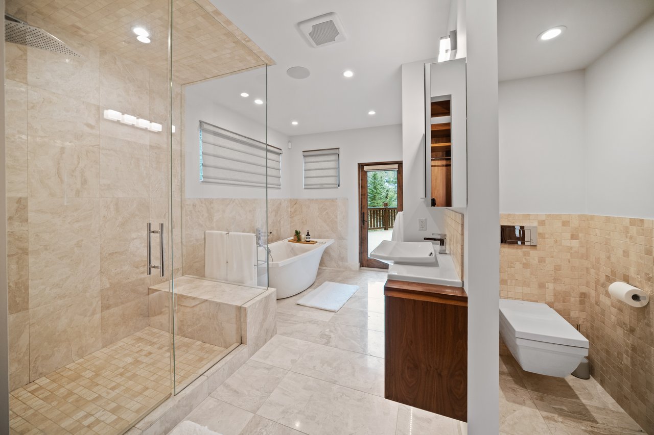 Refined Mountain Living at Cairns Landing
