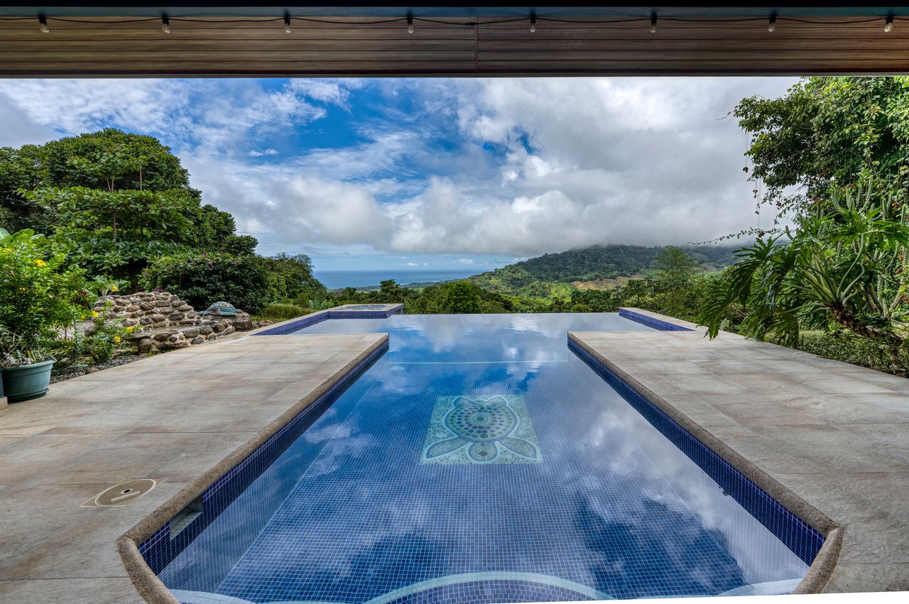 CASA TORTUGA – LAGUNAS OCEAN, MOUNTAIN, AND SUNSET VIEW HOME