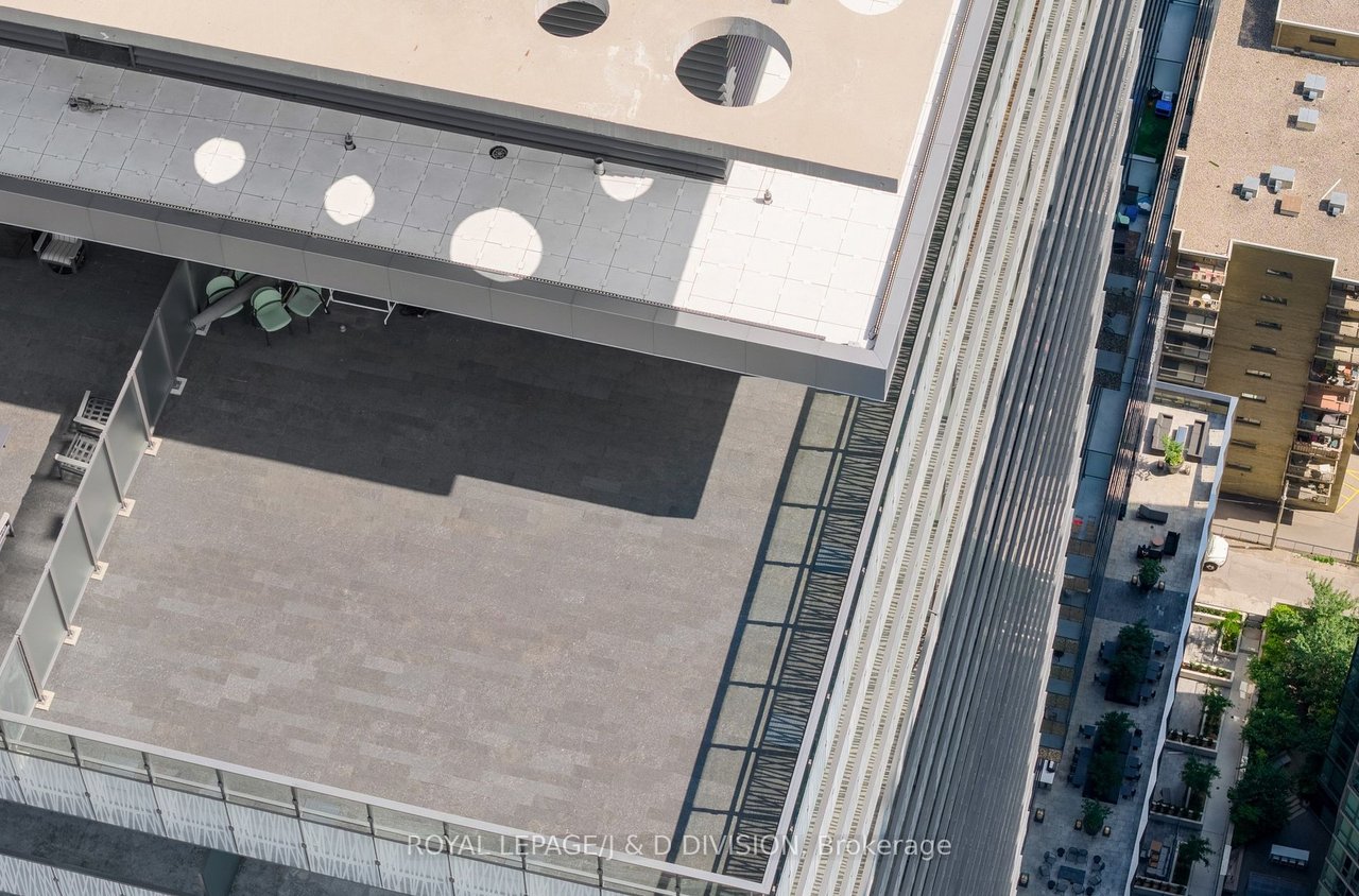 LUXURY ABOVE THE CITY PENTHOUSE