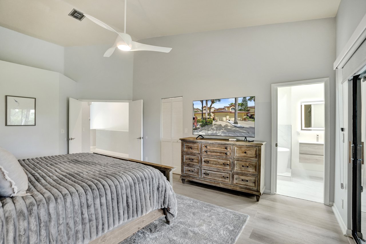 5355 Tenth Fairway Drive, #2, Delray Beach, FL 33484