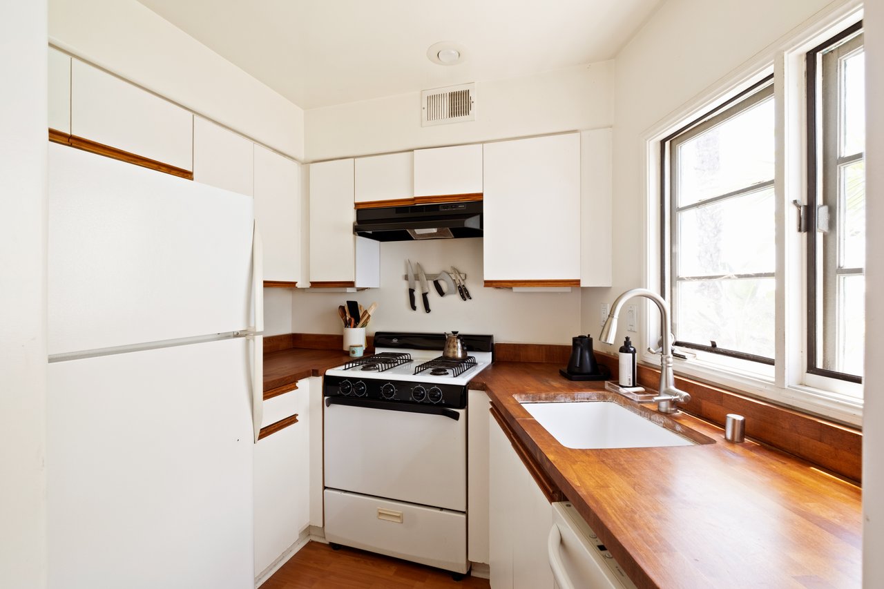 8562 W West Knoll Dr Unit: 5, west hollywood