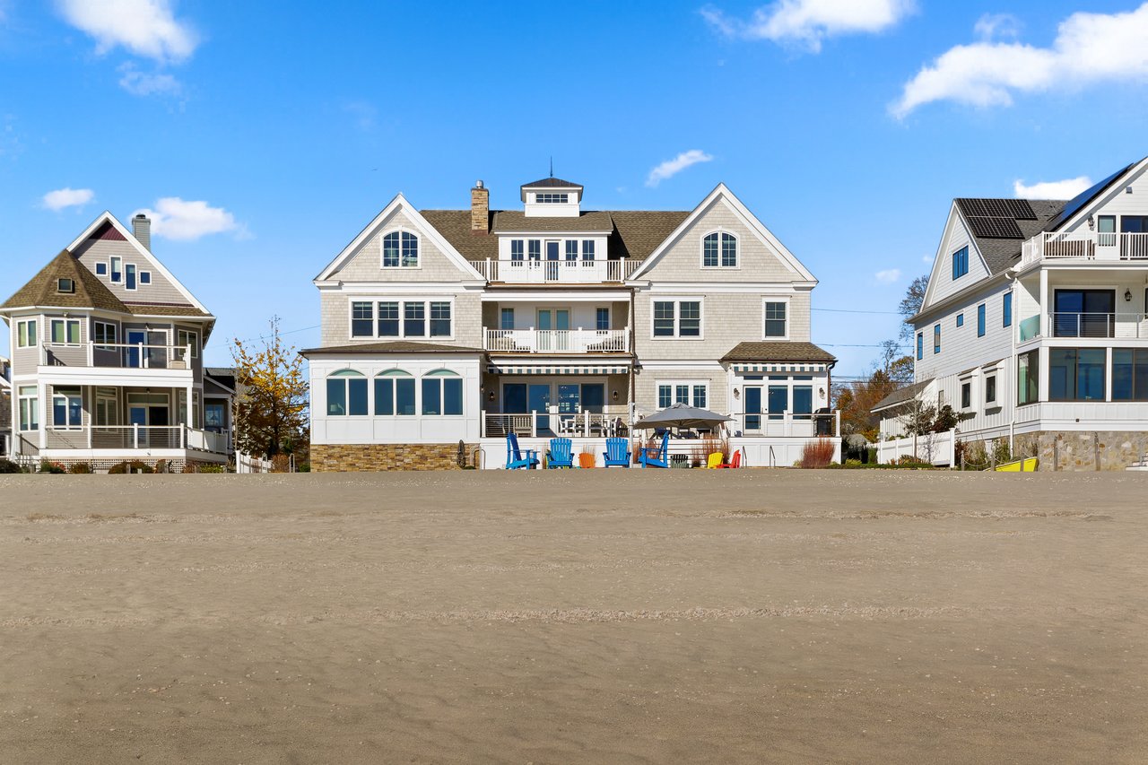 WATERFRONT LUXURY * PRIVATELY SOLD * RECORD SETTING PRICE