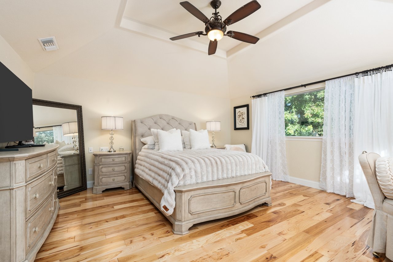 841 E Country View Circle