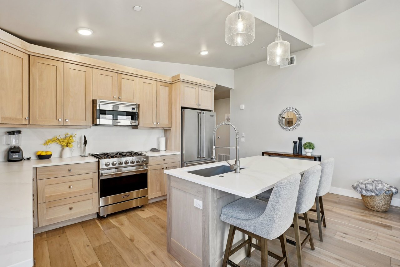 1145 W Helling Circle #304