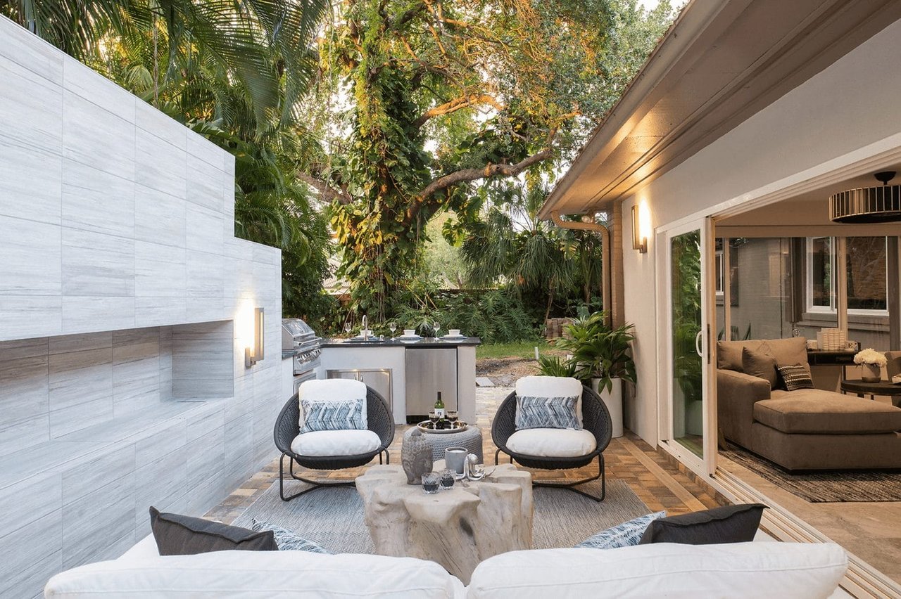 How to Maximize Outdoor Living Space Year-Round