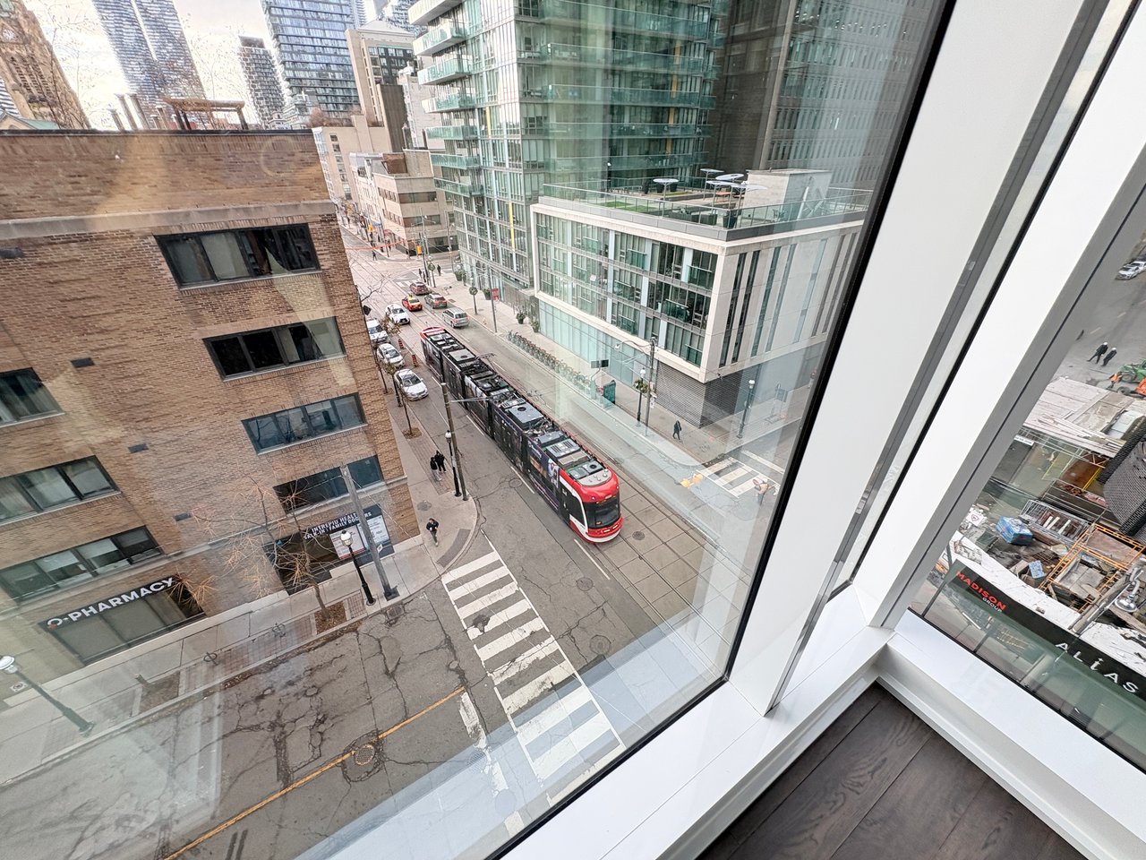 89 Church Street Unit: 612