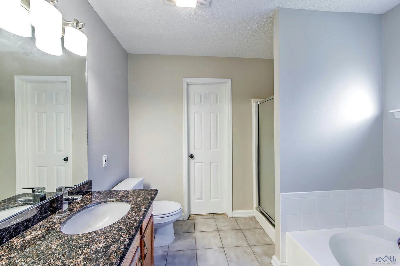 133 Tigerlily Dr