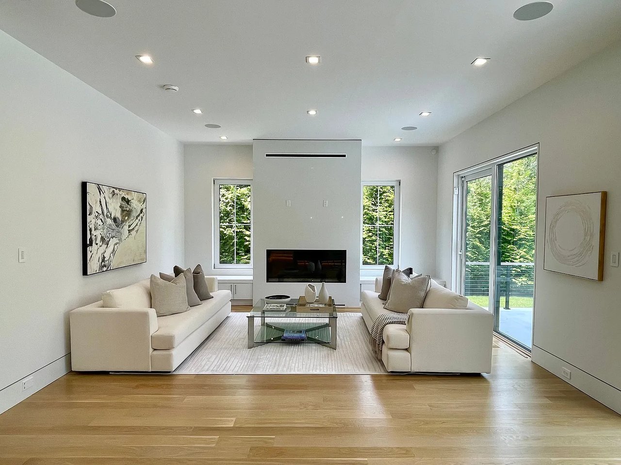 354 Saint Andrews Rd W
