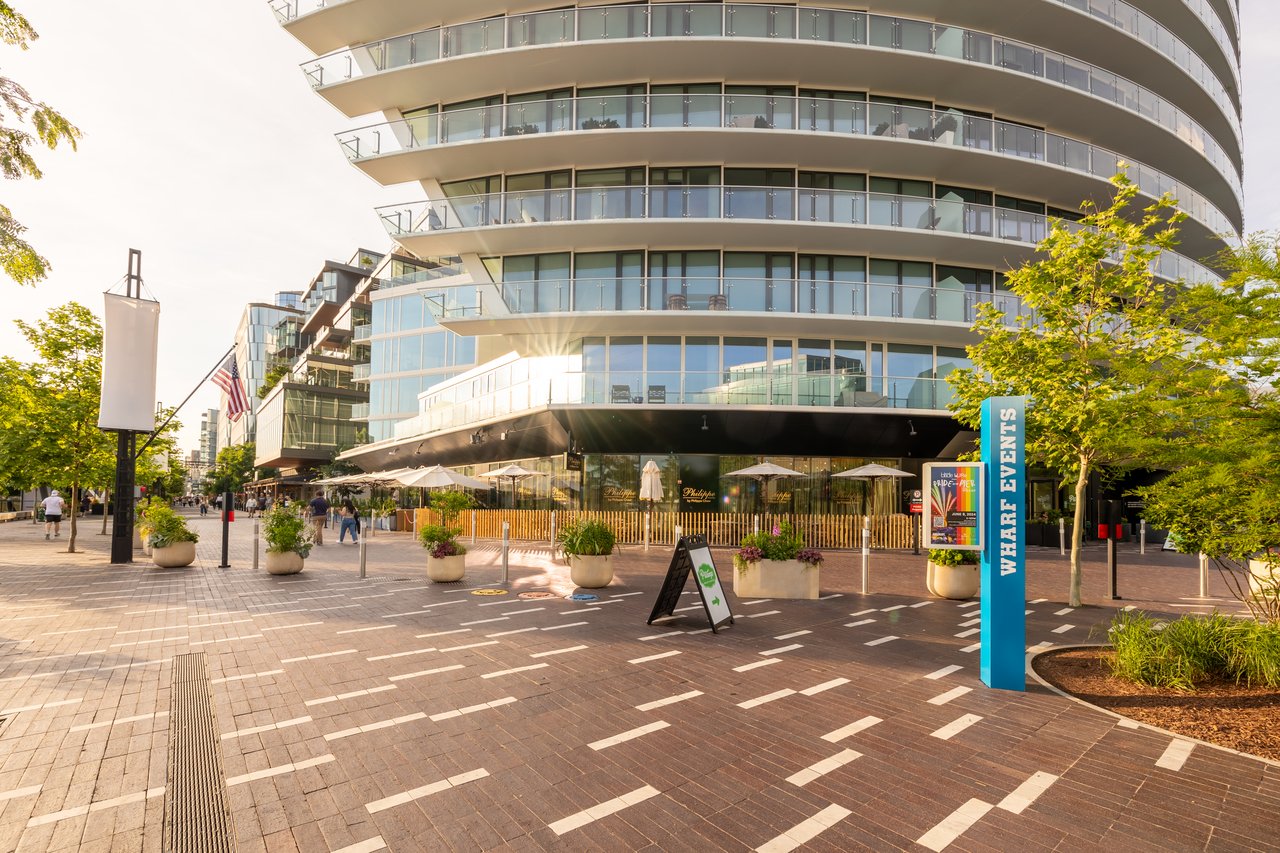 45 Sutton Square SW #306