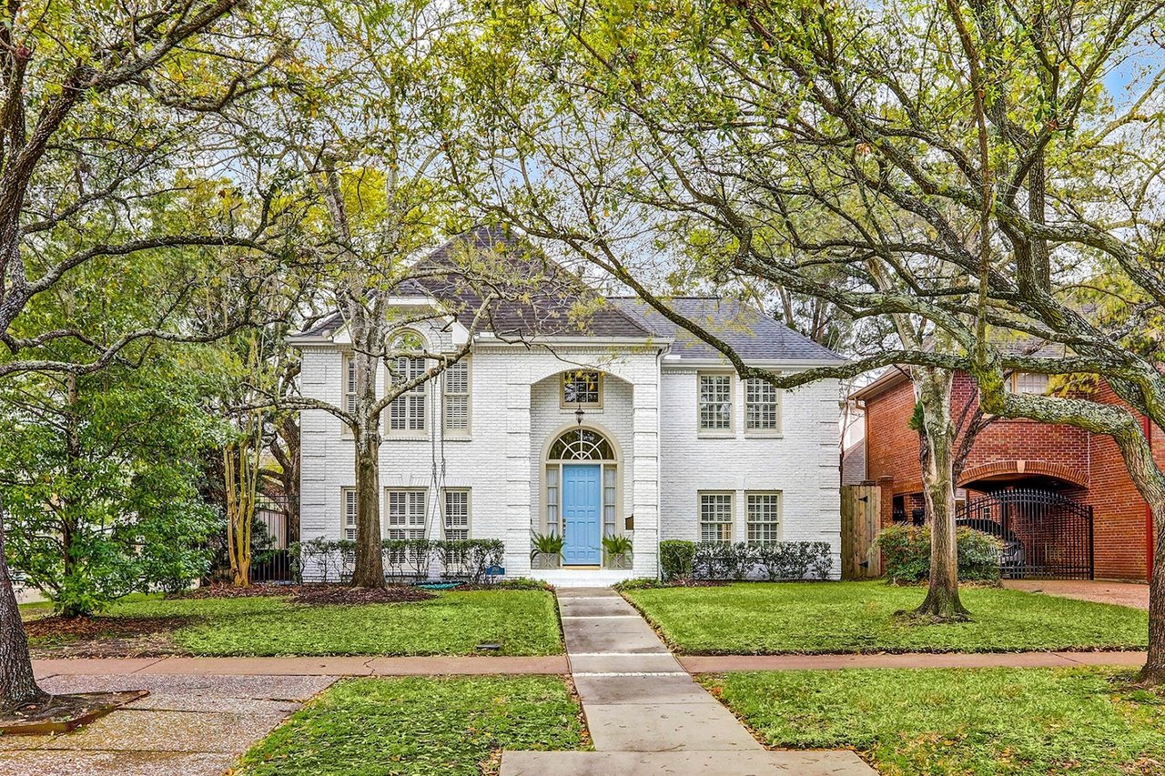 3701 University Blvd