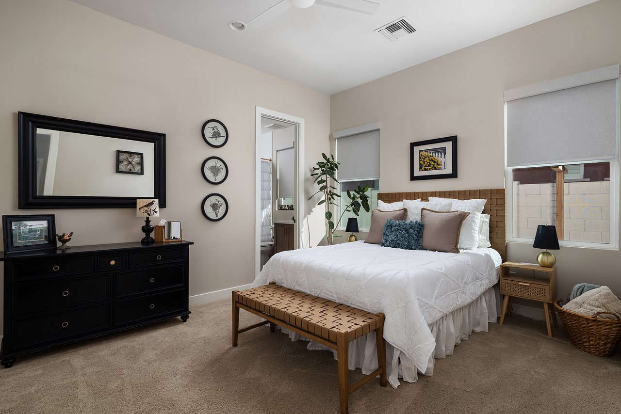 3405 E BLOOMFIELD Parkway