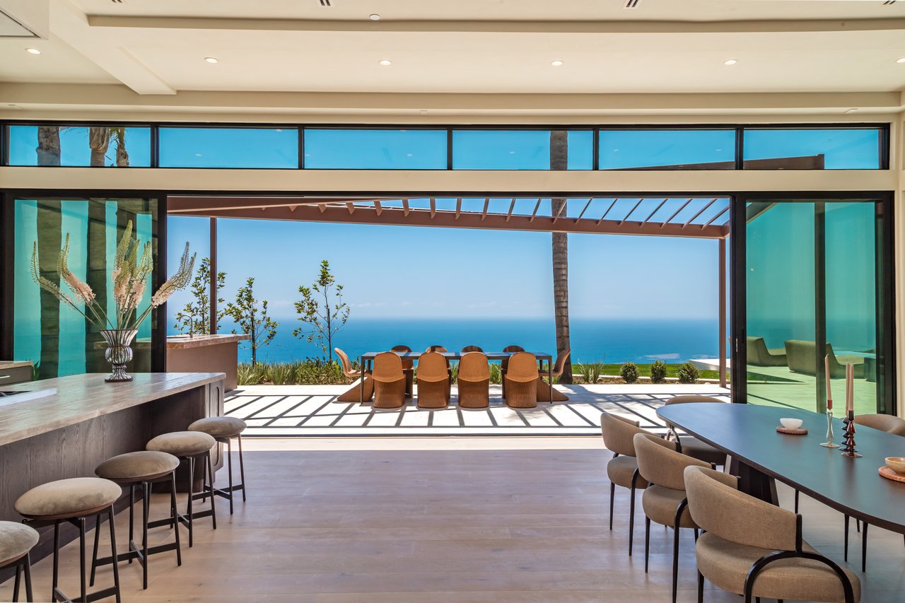 4346 Avenida De La Encinal