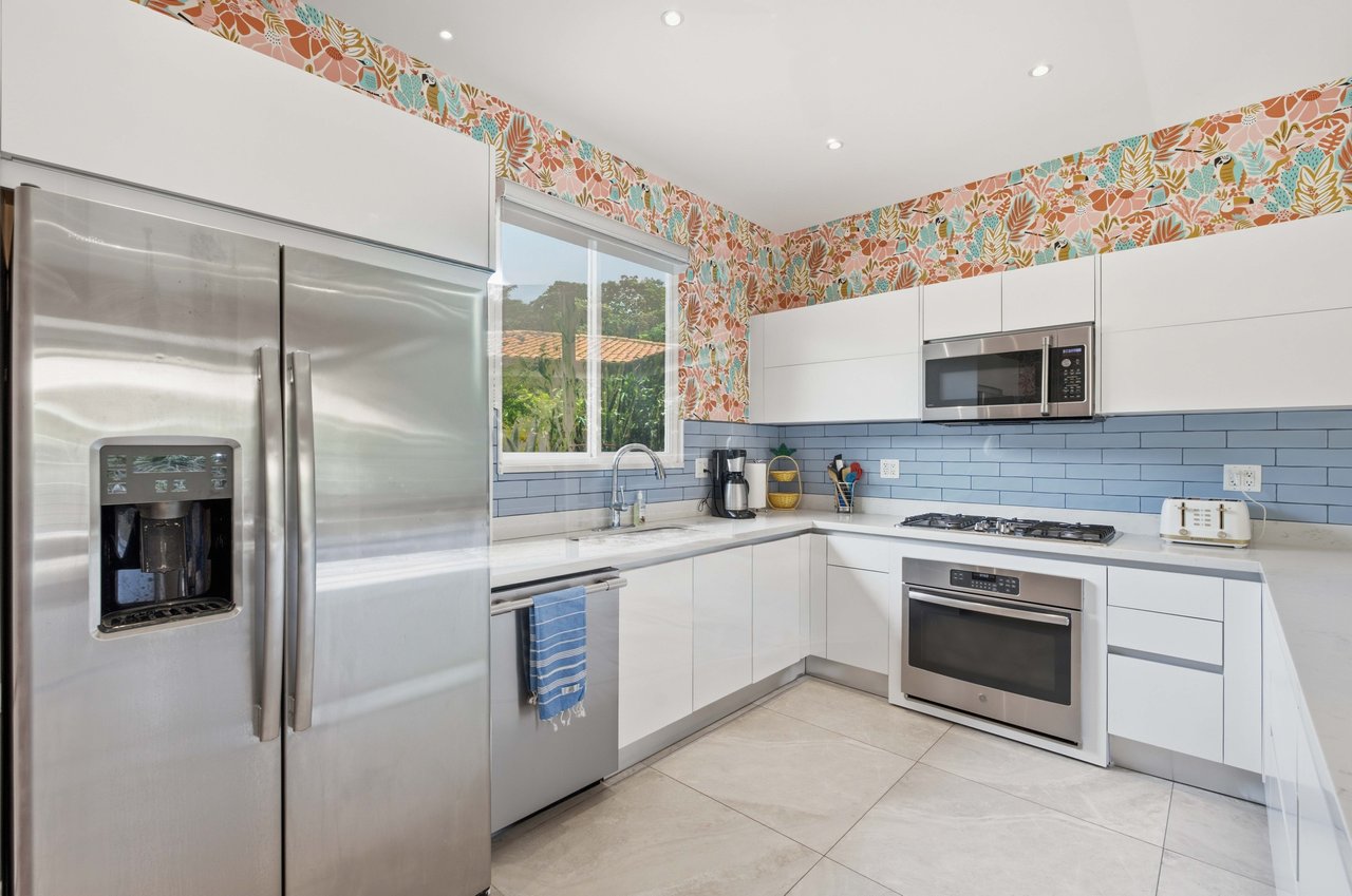 Casa Oasis | 3BR Main Residence + 2BR Guest House with Pool in Mar Vista, Playa Flamingo