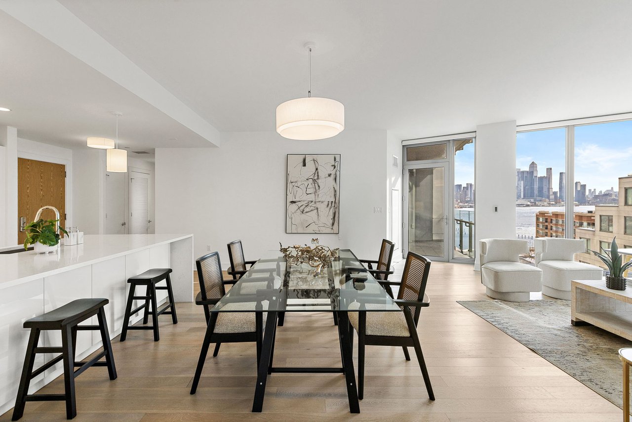 9 Avenue at Port Imperial | Residence 911