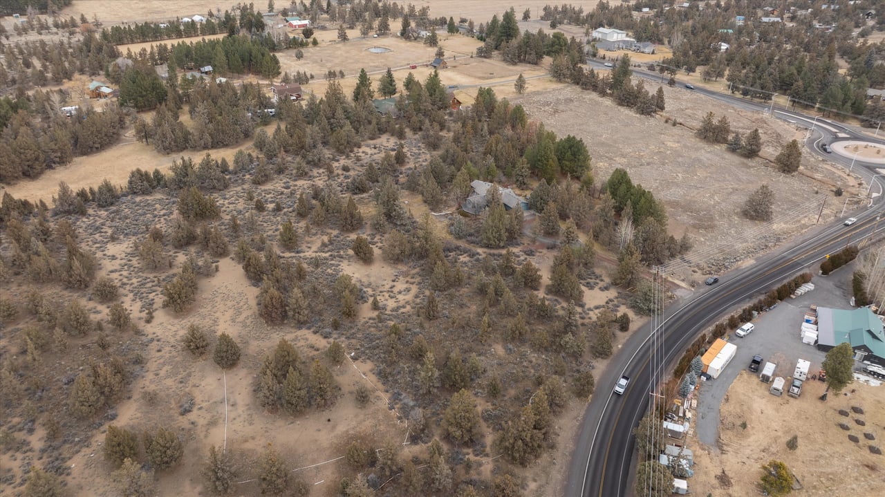 63545 Deschutes Market