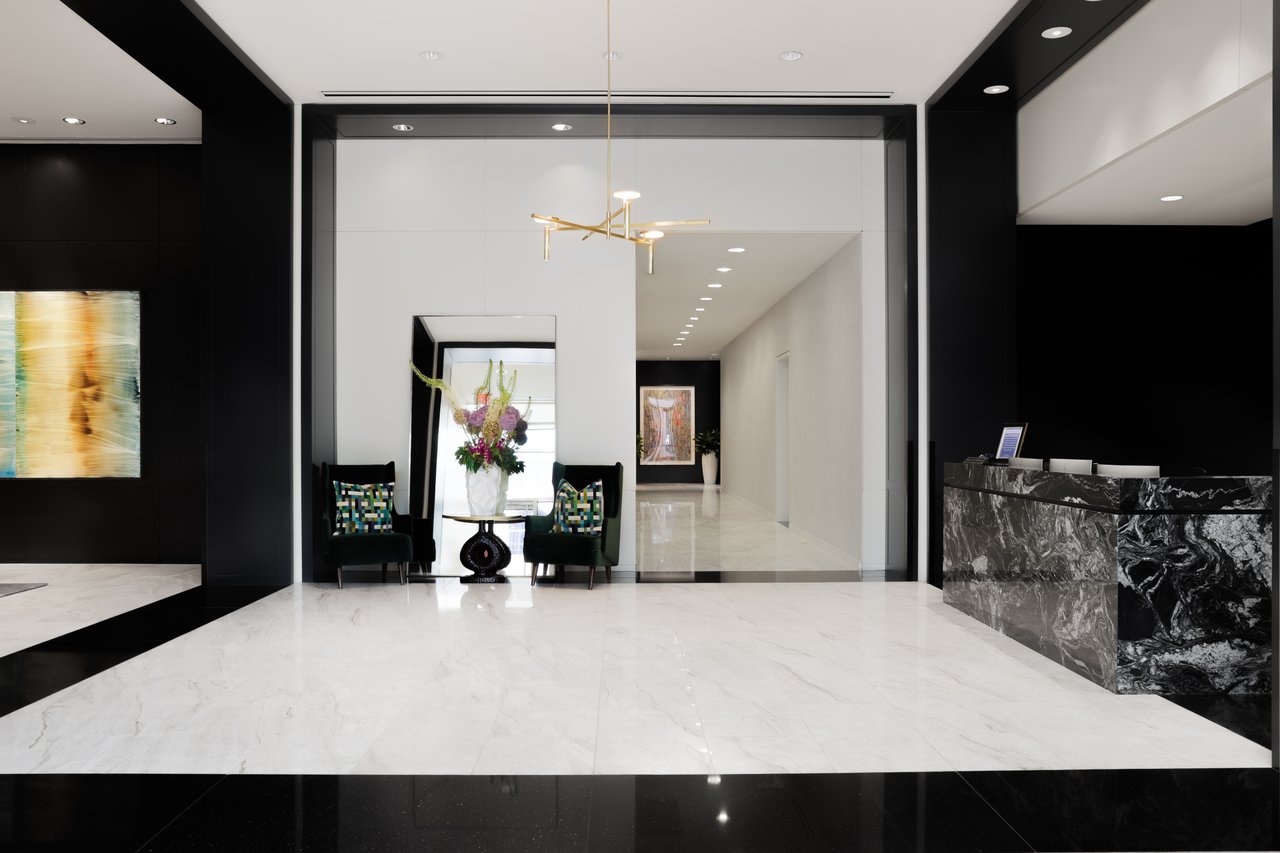 200 Congress Avenue #19F