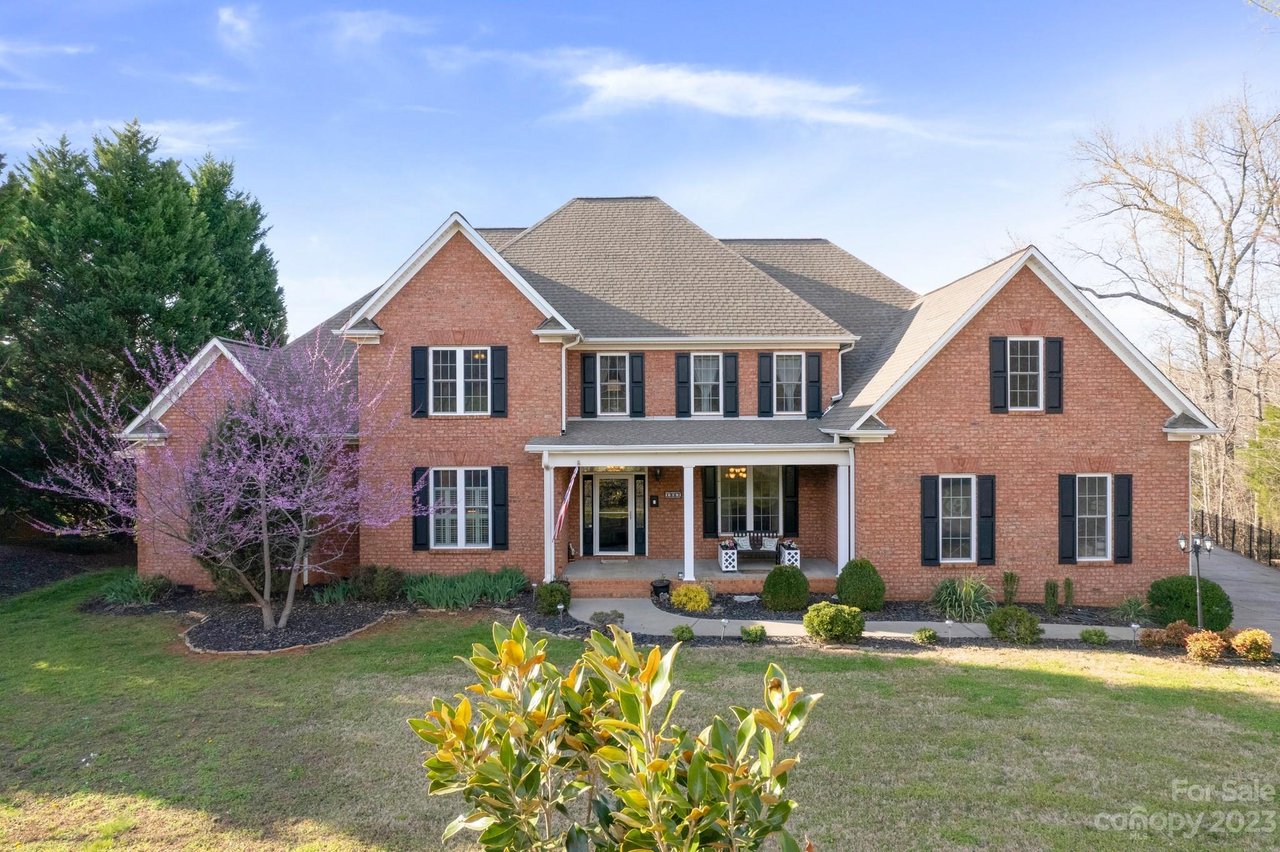 1967 Waterford Pointe Rd
