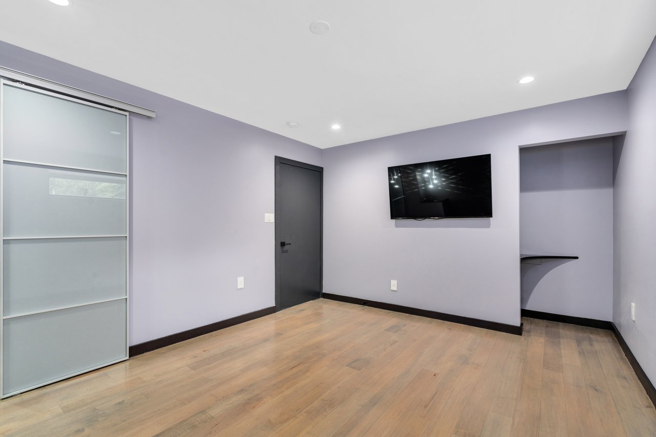 9100 Mill Pond Valley Dr