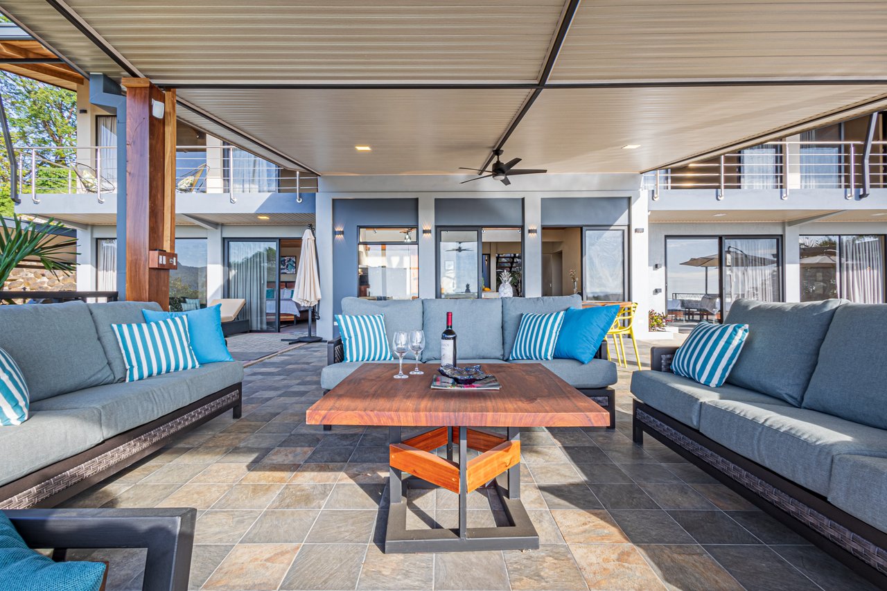 MK Residence Contemporary Oceanview Home