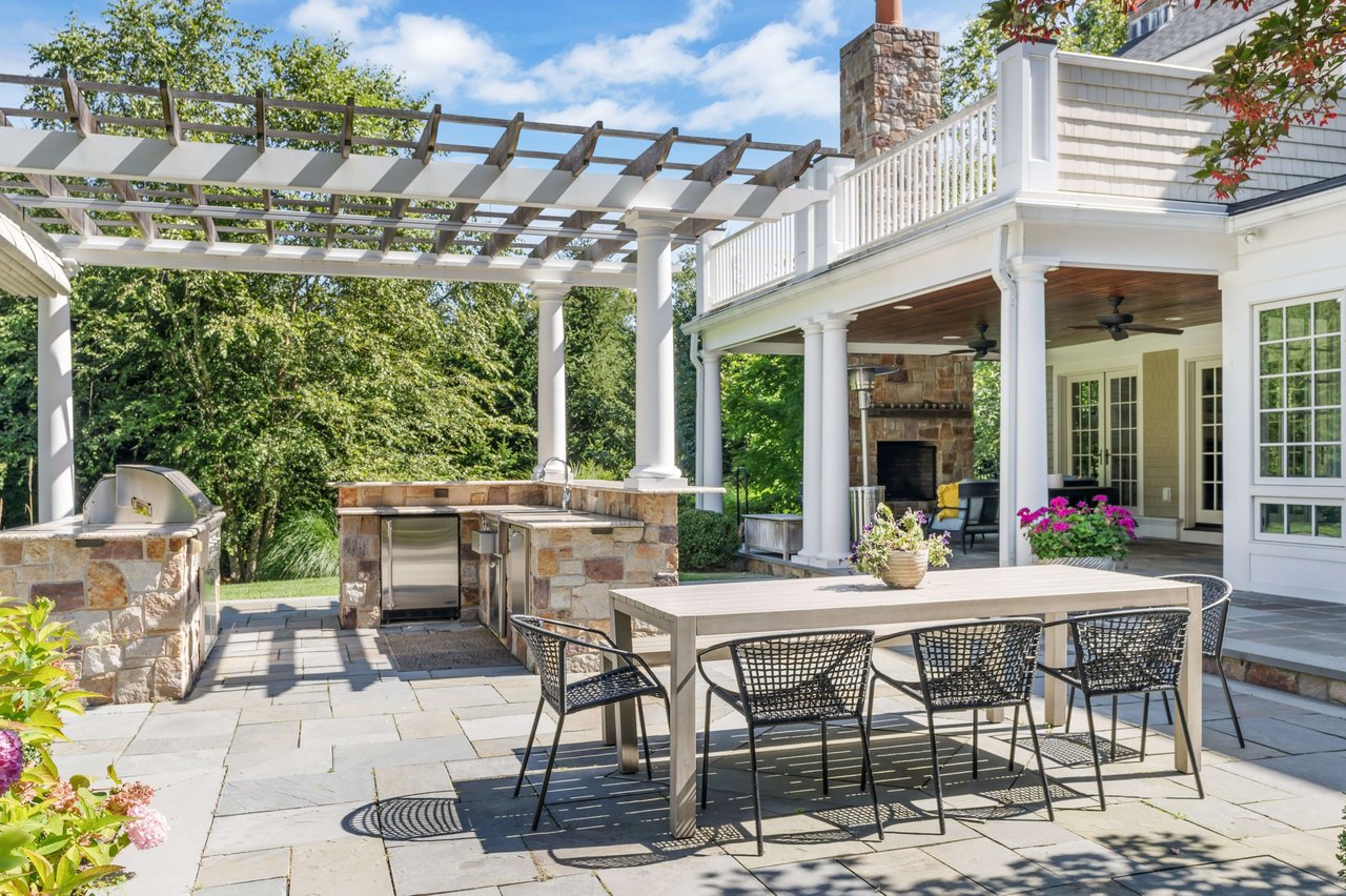 20 Van Beuren Road, Morris Township