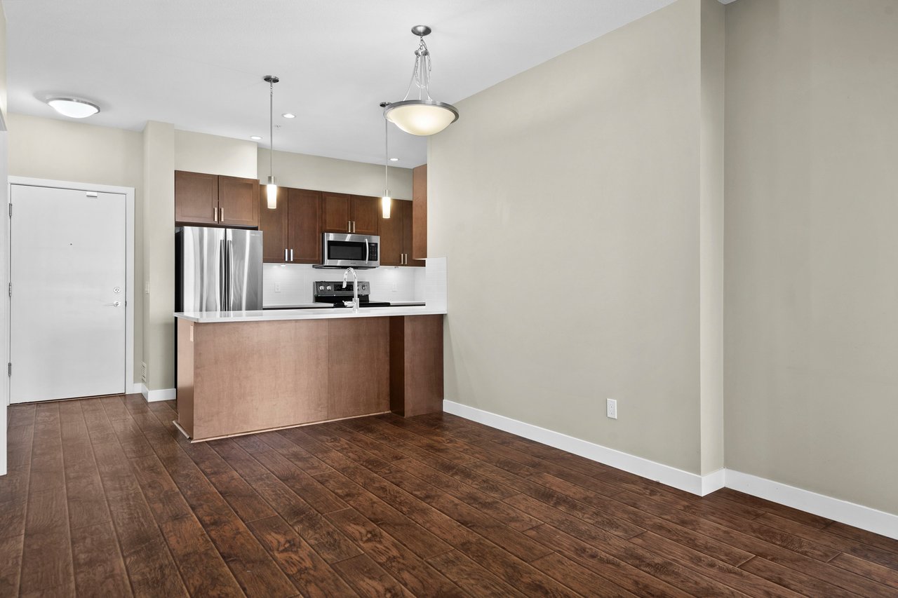22 Auburn Bay Link SE Unit: 306