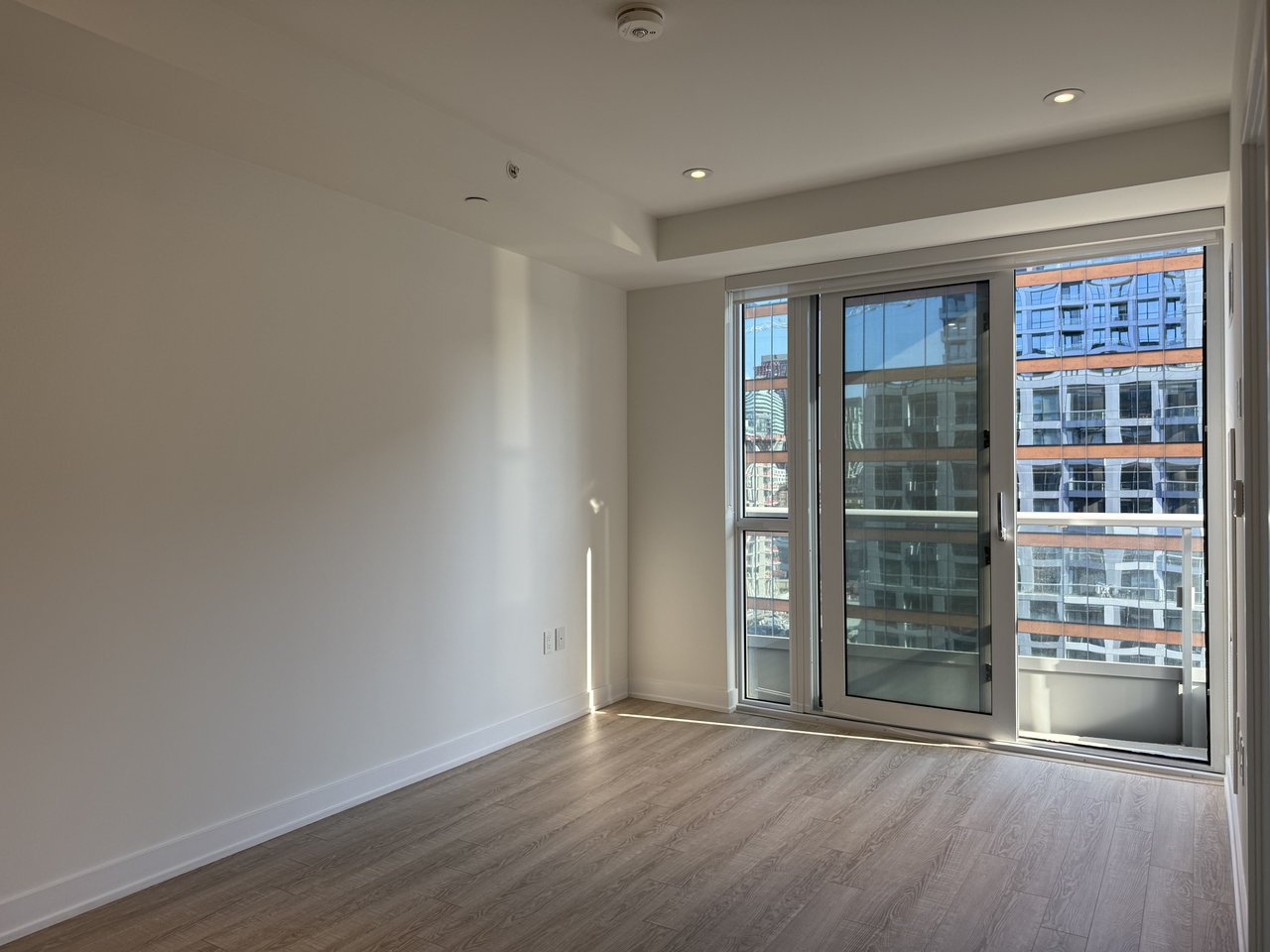 15 Richardson Street Unit: 919