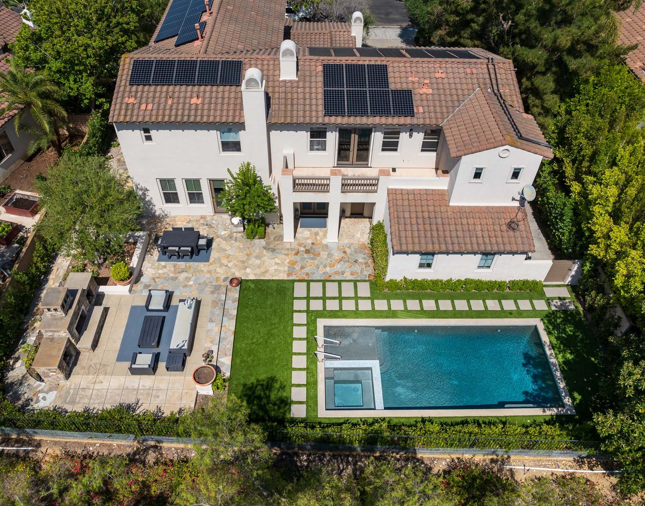MODERN LIVING IN MIRASOL