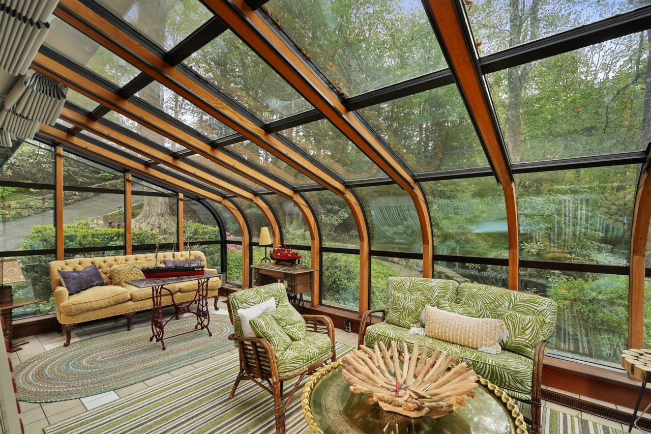 107 Middle Patent Road