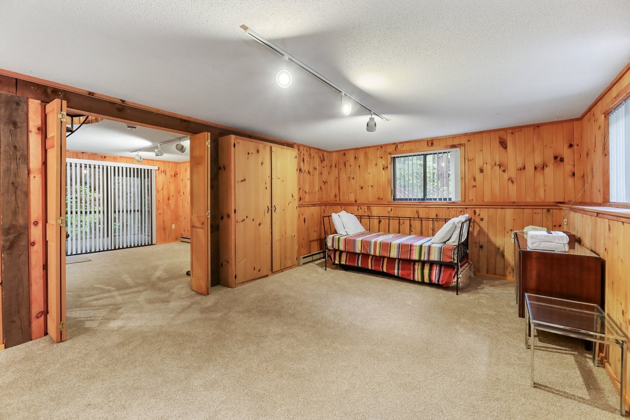 308 Hidden Ln