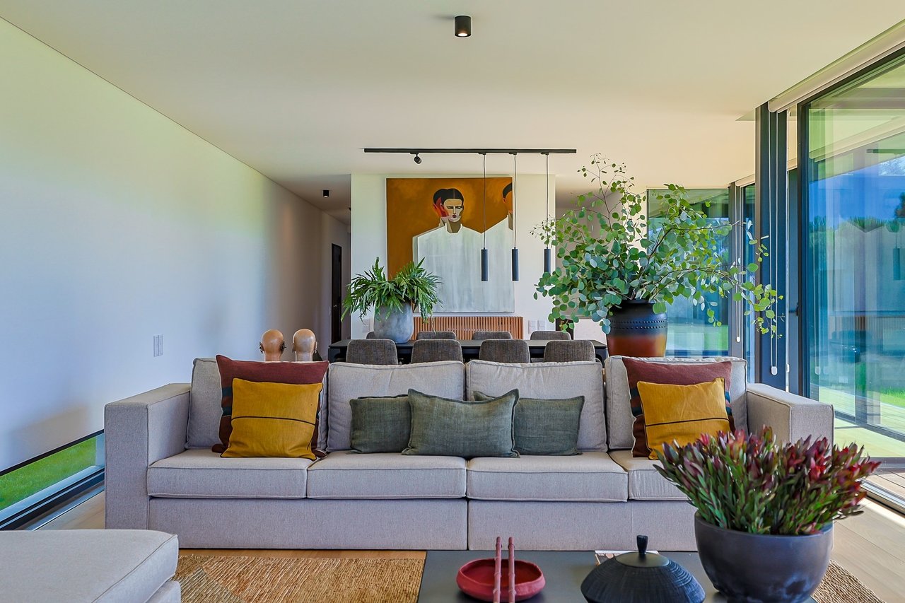 Japanese-Inspired Villa in Bom Sucesso Resort, Óbidos