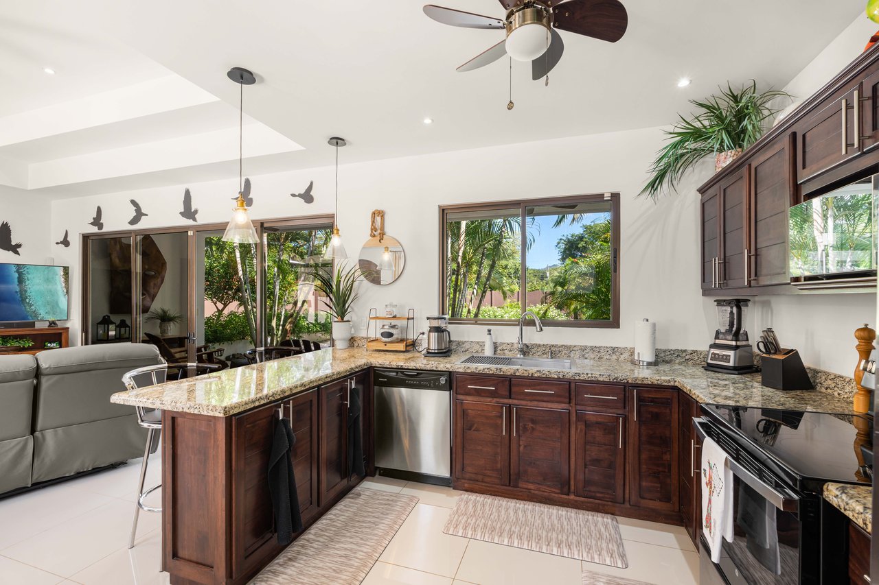 Casa Suerte | Modern 2-Bedroom Tropical Home with Pool Near Playa Potrero and Flamingo Marina