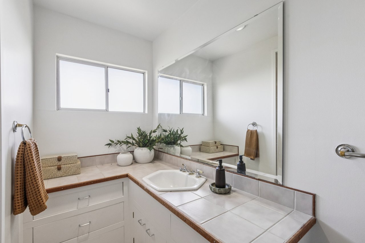 Desirable Location on Belvedere Island