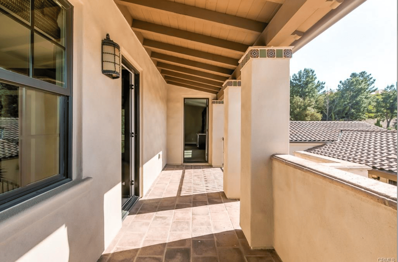 11 Vaquero Road