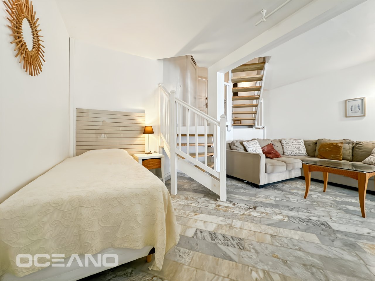 EXCLUSIVE : Set of 2 Apartments (T3 & T2) with Terraces - Charm and Investment Potential