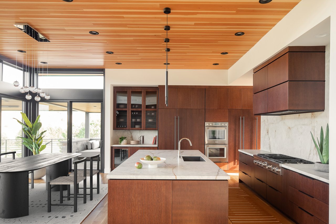 7792 Raphael Lane