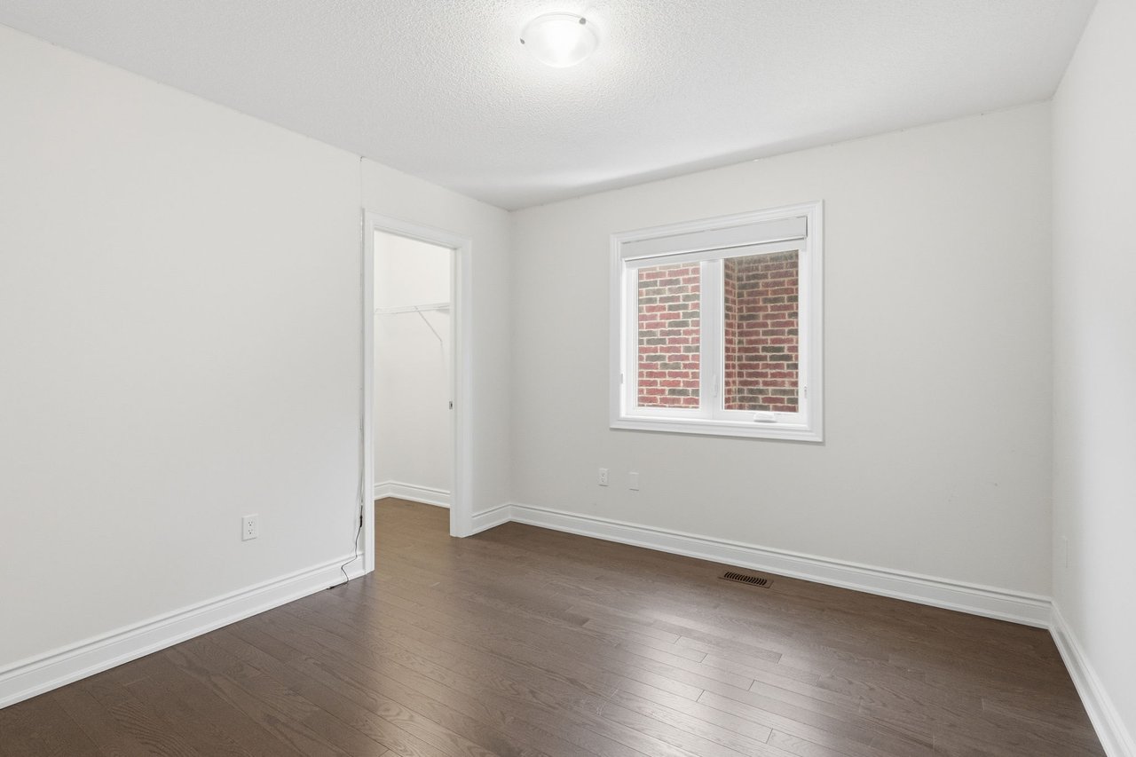 32 Bermondsey Way