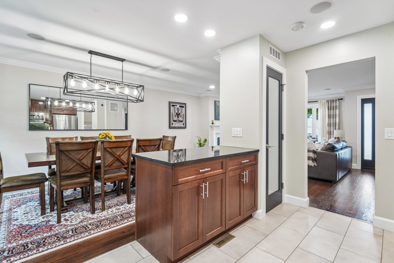 25 Ascot Way, Summit, NJ 07901