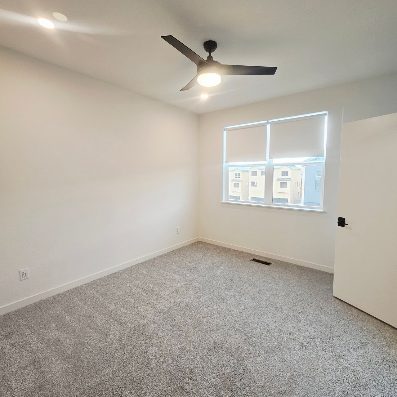 3 Bed 3 Bath Townhomes with Garage in Arvada