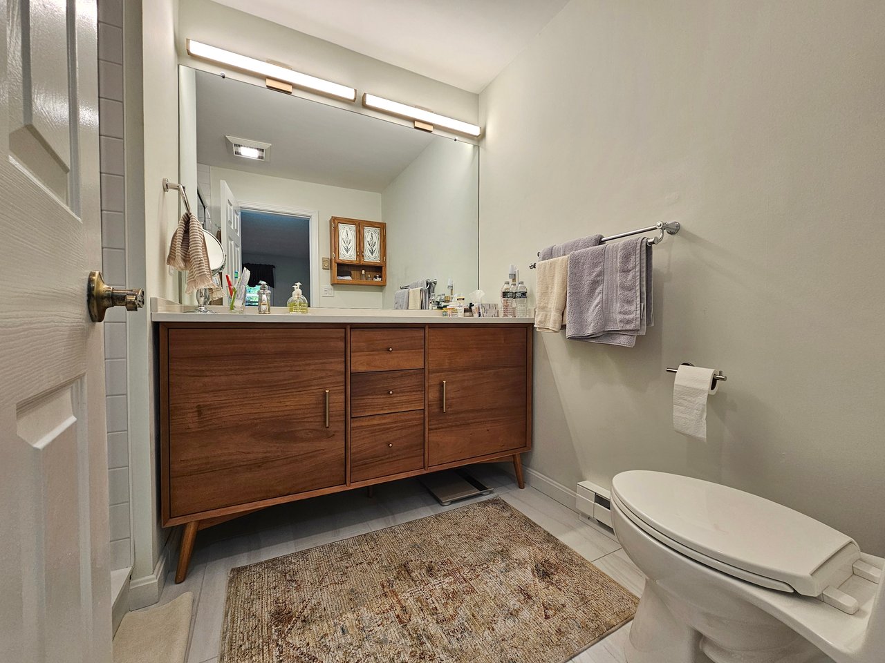 Waterfront, 3 bedroom Condo for Ski Season