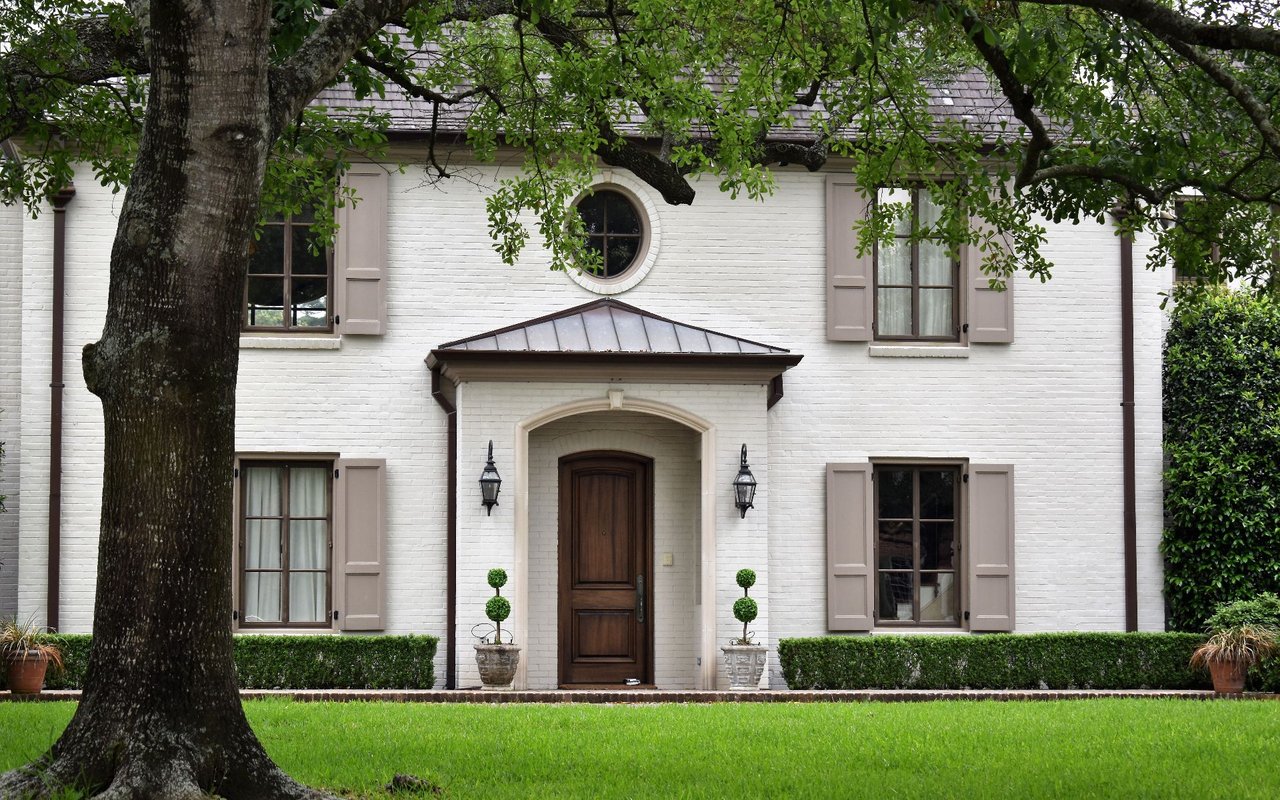 River Oaks