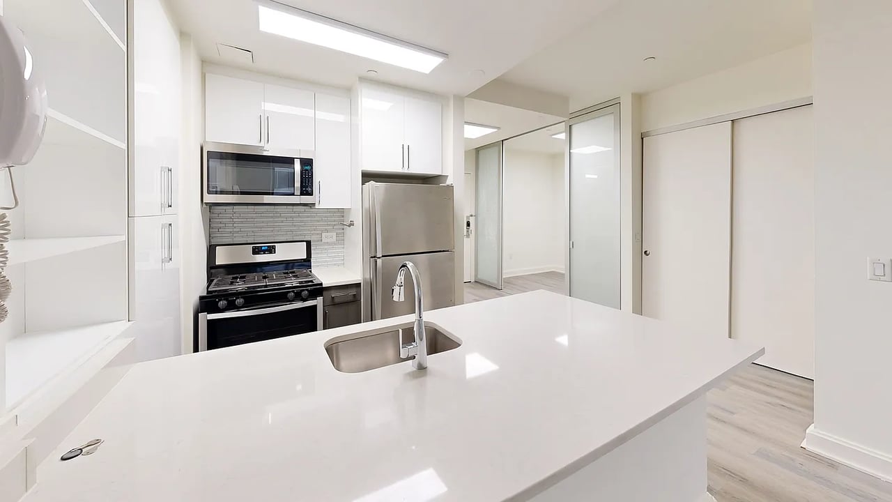 10 Hanover Square, #11-F